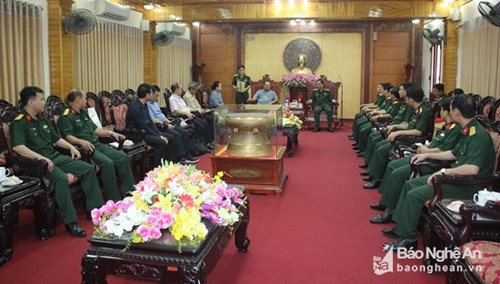 ລັດຖະມົນຕີກະຊວງພະລັງງານ ແລະບໍ່ແຮ່ລາວ ມາຢ້ຽມຢາມ ແລະເຮັດວຽກຢູ່ທະຫານເຂດ 4