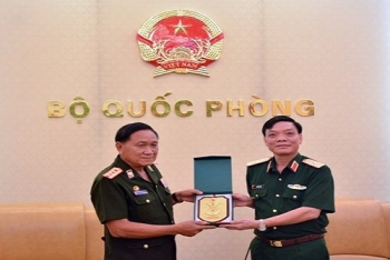 ຄະນະຜູ້ແທນກົມເຄມີສາດກອງທັບປະຊາຊົນລາວ ຢ້ຽມຢາມ ແລະເຮັດວຽກຢູ່ຫວຽດນາມ