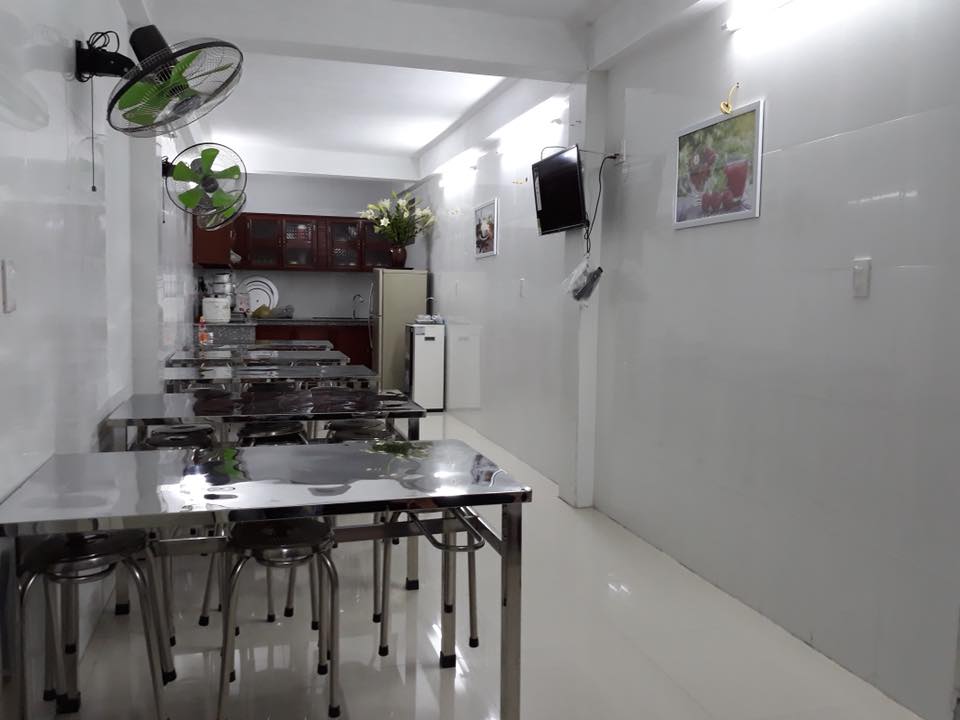 ເຮືອນພັກຄົນ​ຊະລາ ເຕັມໄປດ້ວຍຮັກແພງ ຢູ່ແຂວງ ຫ໋າຍຟ່ອງ