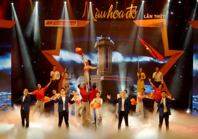 ສະເຫຼີມສະຫຼອງວັນ ທະຫານເສຍອົງຄະ- ນັກຮົບວິ​ລະ​ຊົນ