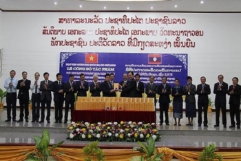 ຖະແຫຼງຂ່າວ ຊຸດປື້ມເລື່ອງ ໂຮ່ຈີ໋ມິງ ເປັນພາສາລາວ