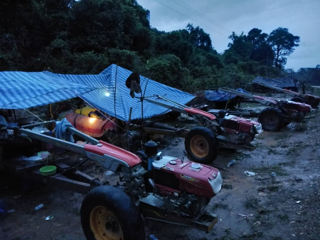 ສົດຈາກ ລາວ : ຄະນະຊ່ວຍເຫຼືອກູ້ໄພ ເຂົ້າມາຢ່າງບໍ່ຂາດສາຍ