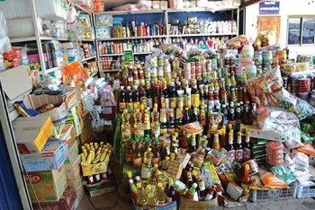 ລາຄາສິນຄ້ານຳເຂົ້າຈາກຕ່າງປະເທດປັບສູງຂຶ້ນ ເຮັດໃຫ້ມີຜົນກະທົບຕໍ່ຊາວຄ້າຂາຍ