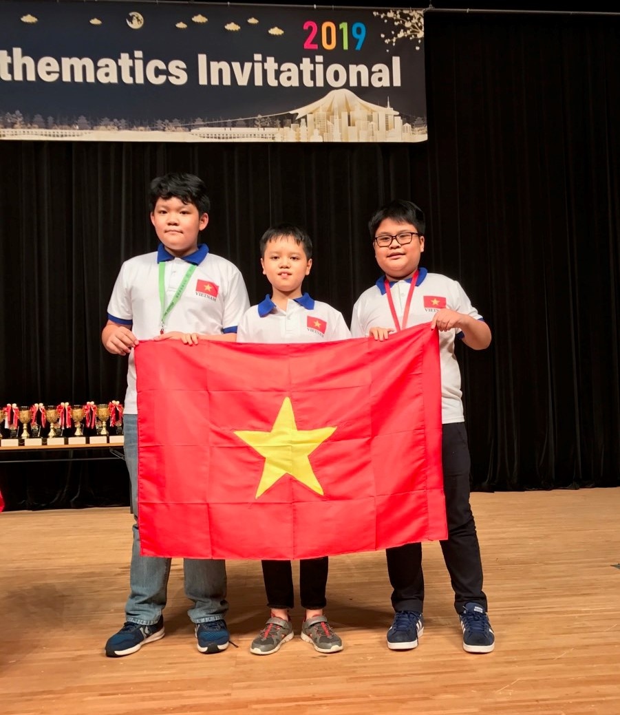 ນັກຮຽນຫວຽດນາມ 32/32 ໄດ້ຮັບລາງວັນຈາກການແຂ່ງຂັນ ຄະນິດສາດສາກົນ WMI 2019