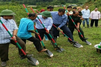 ແຂວງເຫງະອານ ເລີ່ມການກໍ່ສ້າງສຸກສາລາທະຫານເສນາຮັກບ້ານ ໃຫ້ປະຊາຊົນລາວ