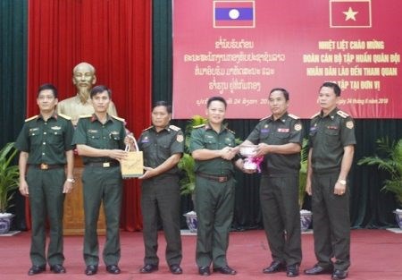 ຄະນະ ພະນັກງານ ຂະແໜງ ຄົມມະນາຄົມ ການທະຫານ ກອງທັບປະຊາຊົນລາວ ຢ້ຽມຢາມກອງພັນໃຫຍ່ 652