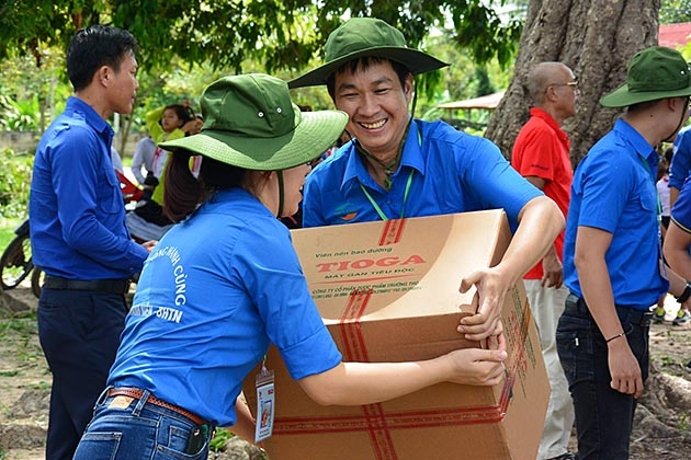 ໄມຕີຈິດອັນດູດດື່ມ ນ້ຳໃຈມິດຕະພາບໄວໜຸ່ມຫວຽດນາມ - ລາວ