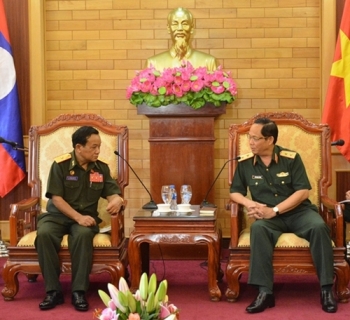 ຊຸກຍູ້ ສາຍສຳພັນລະຫວ່າງ ກົມປ້ອງກັນພາຍໃນ - ກົມໃຫຍ່ການເມືອງກອງທັບປະຊາຊົນລາວ ແລະ ຫວຽດນາມ
