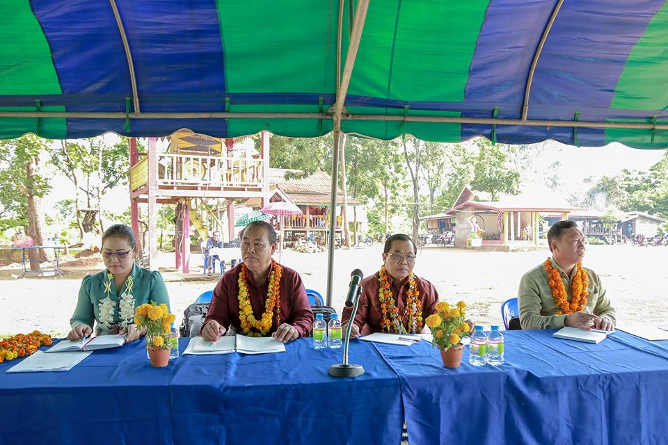 ຮອງປະທານສະພາແຫ່ງຊາດ ສືບຕໍ່ເຄື່ອນໄຫວພົບ ປະຊາຊົນ ເມືອງພີນ