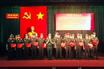 ອັດຊຸດຝຶກອົບຮົມວຽກງານເສນາທິການພະລາທິການໃຫ້ພະນັກງານກອງທັບປະຊາຊົນລາວ