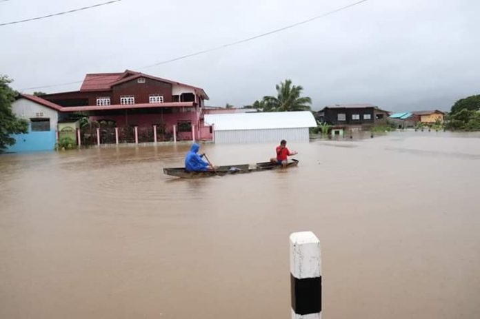 ຫຼາຍທ້ອງຖິ່ນແຂວງພາກໃຕ້ ຮັບຜົນກະທົບຈາກນ້ຳຖ້ວມ