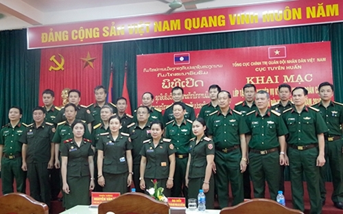 ເພີ່ມທະວີການຝຶກຊ້ອມລະຫວ່າງກອງທັບ ຫວຽດນາມ - ລາວ ໃນຫຼາຍຂົງເຂດ