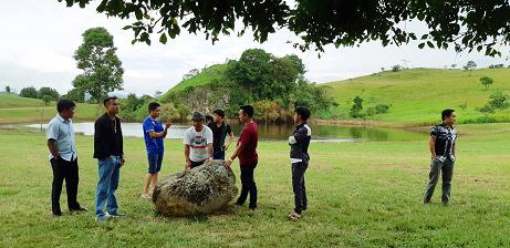 ທ່ຽວຊົມ ຄົ້ນຫາຄວາມລຶກລັບ ຂອງທົ່ງໄຫຫີນ ຂອງແຂວງຊຽງຂວາງ