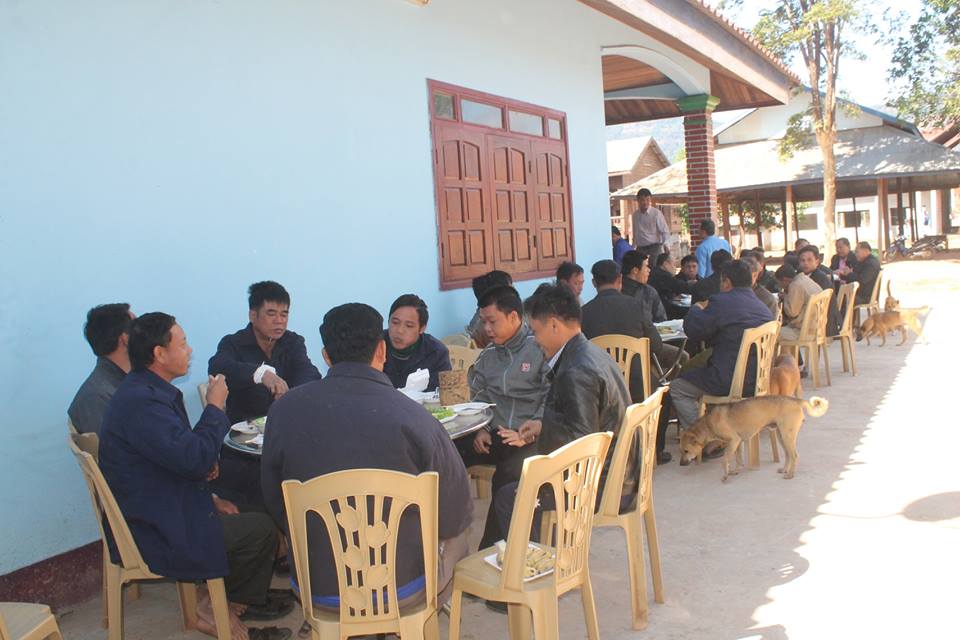 ເຈົ້າເມືອງ ເມືອງບົວລະພາ ແຂວງຄຳມ່ວນ ໃຫ້ການຕ້ອນຮັບ ທະຫານ ໜ່ວຍປະຕິບັດງານພິເສດ  ກອງ 589 ແຂວງ ກວາງບີ່ງ ສສ ຫວຽດນາມ