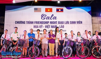ການພົບປະແລກປ່ຽນນັກສຶກສາ ອາເມລິກາ - ຫວຽດນາມ - ລາວ ຢູ່ກ໋ວາງຫງາຍ