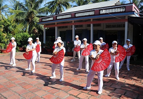 ສະໂມສອນຫັດກາຍບໍລິຫານຢູ່ບ້ານ 3 ເທດສະບານເມືອງ ວິງວຽນ, ເມືອງລອງມີ ແຂວງເຮົ້າຢາງ.