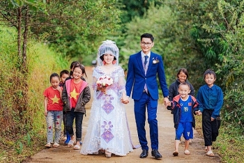 “ງານແຕ່ງດອງທາງອອນລາຍ” ໃນເວລາເກີດໂລກລະບາດໂຄວິດ-19 ຢູ່ຫວຽດນາມ