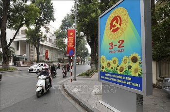 ສື່ມວນຊົນລາວ ຍ້ອງຍໍສັນລະສັນ 93 ປີແຫ່ງວັນສ້າງຕັ້ງພັກກອມມູນິດ ຫວຽດນາມ