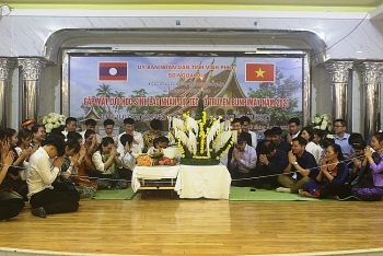 ເປີດຕົວຄະນະຕິດຕໍ່ພົວພັນນັກສຶກສາລາວ ຢູ່ວິງຟຸກ ໃນໂອກາດບຸນປີໃໝ່ລາວ
