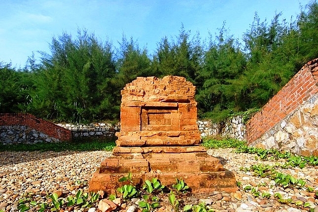 ທາດຈຳ ຄວາມລຶຶກລັບທີ່ຈົມຢູ່ໃຕ້ດອນຊາຍແຄມທະເລຢູ່ເຫ້ວ ທາດຈຳ ຄວາມລຶຶກລັບທີ່ຈົມຢູ່ໃຕ້ດອນຊາຍແຄມທະເລຢູ່ເຫ້ວ