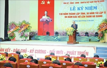 ທ່ານ​ປະທານ​ປະ​ເທດ ຫງວຽນ​ຊວນ​ຟຸກ ​ໄດ້​ເຂົ້າ​ຮ່ວມ​ພິທີ​ສະ​ເຫຼີ​ມສະຫຼອງ 130 ປີ​ແຫ່ງ​ວັນ​ສ້າງ​ຕັ້ງ​ແຂວງ ຮ່າ​ຢາງ